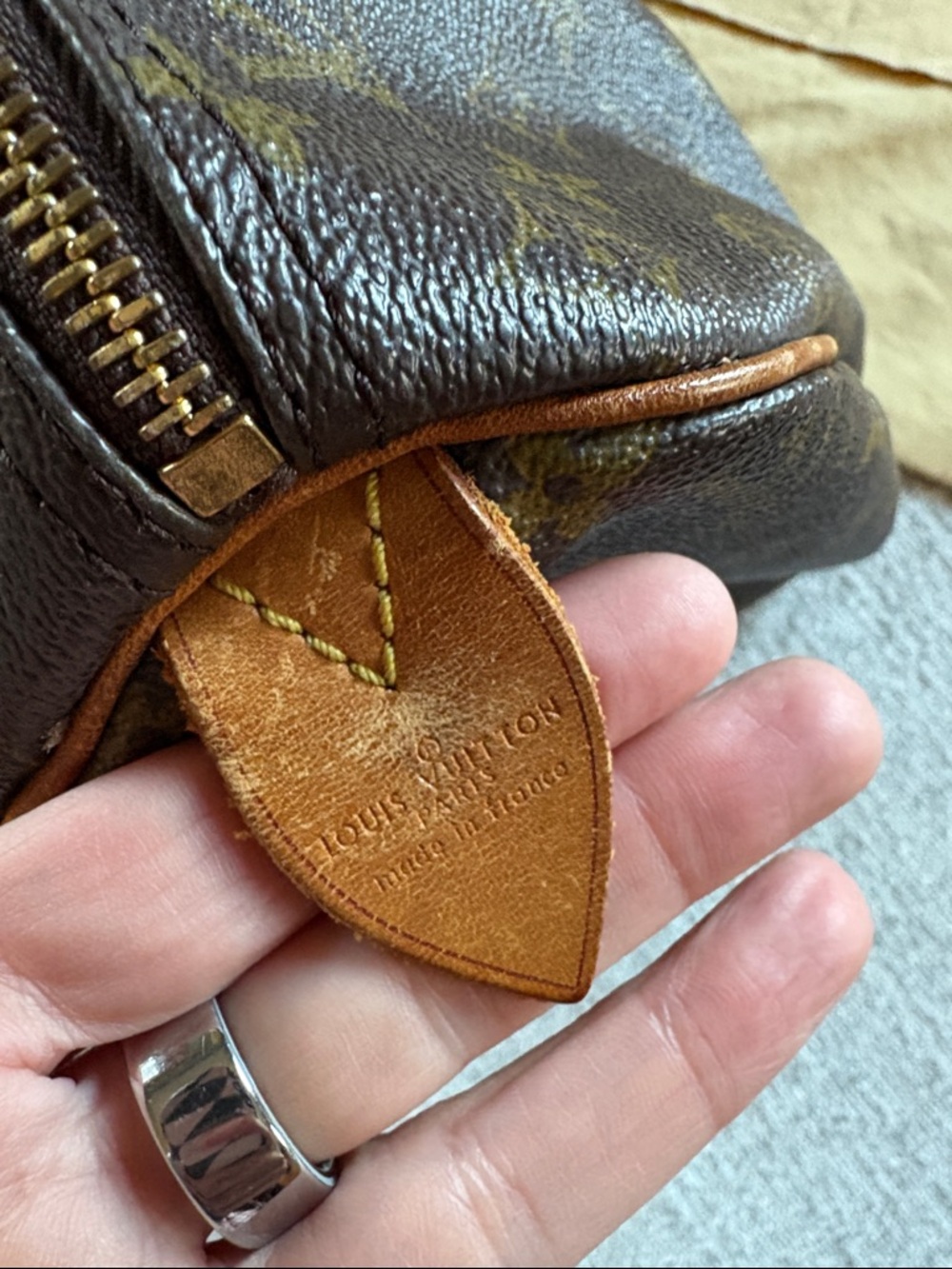 Louis Vuitton Speedy 40 - Picture 8 of 16